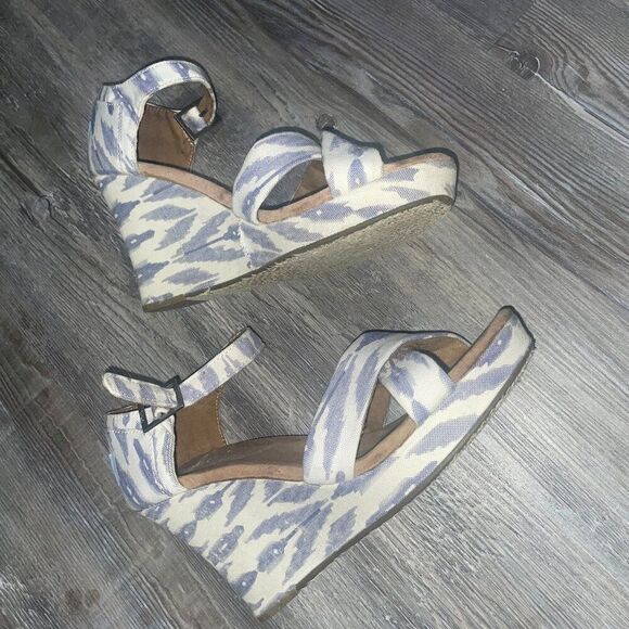 Preowned Womens Toms Peep Toe Chambray Wedge sandals 7.5 - Picture 1 of 14